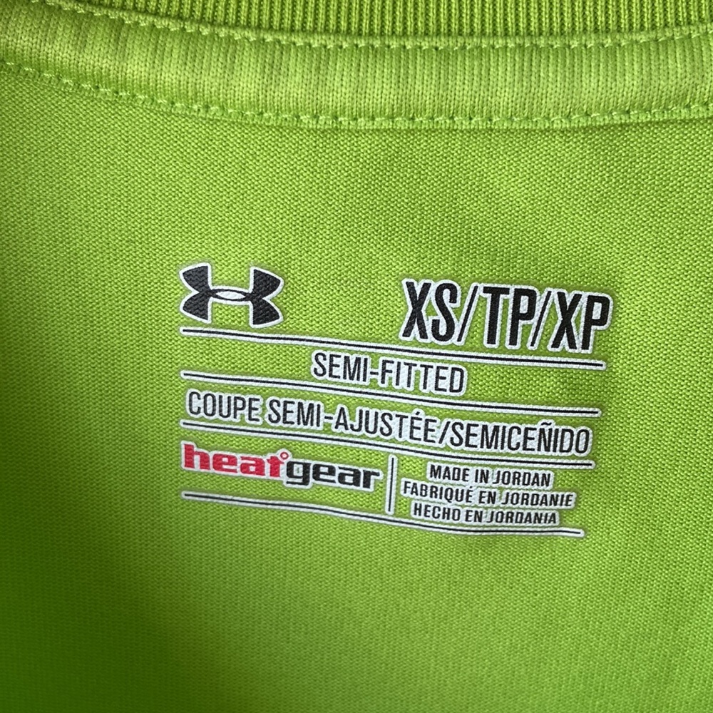 2 UNDER ARMOUR WORKOUT TOPS - Picture 3 of 11